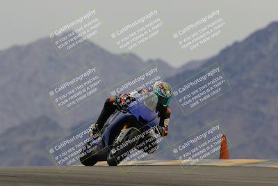 media/Jan-14-2023-SoCal Trackdays (Sat) [[497694156f]]/Turn 9 Set 2 (1130am)/